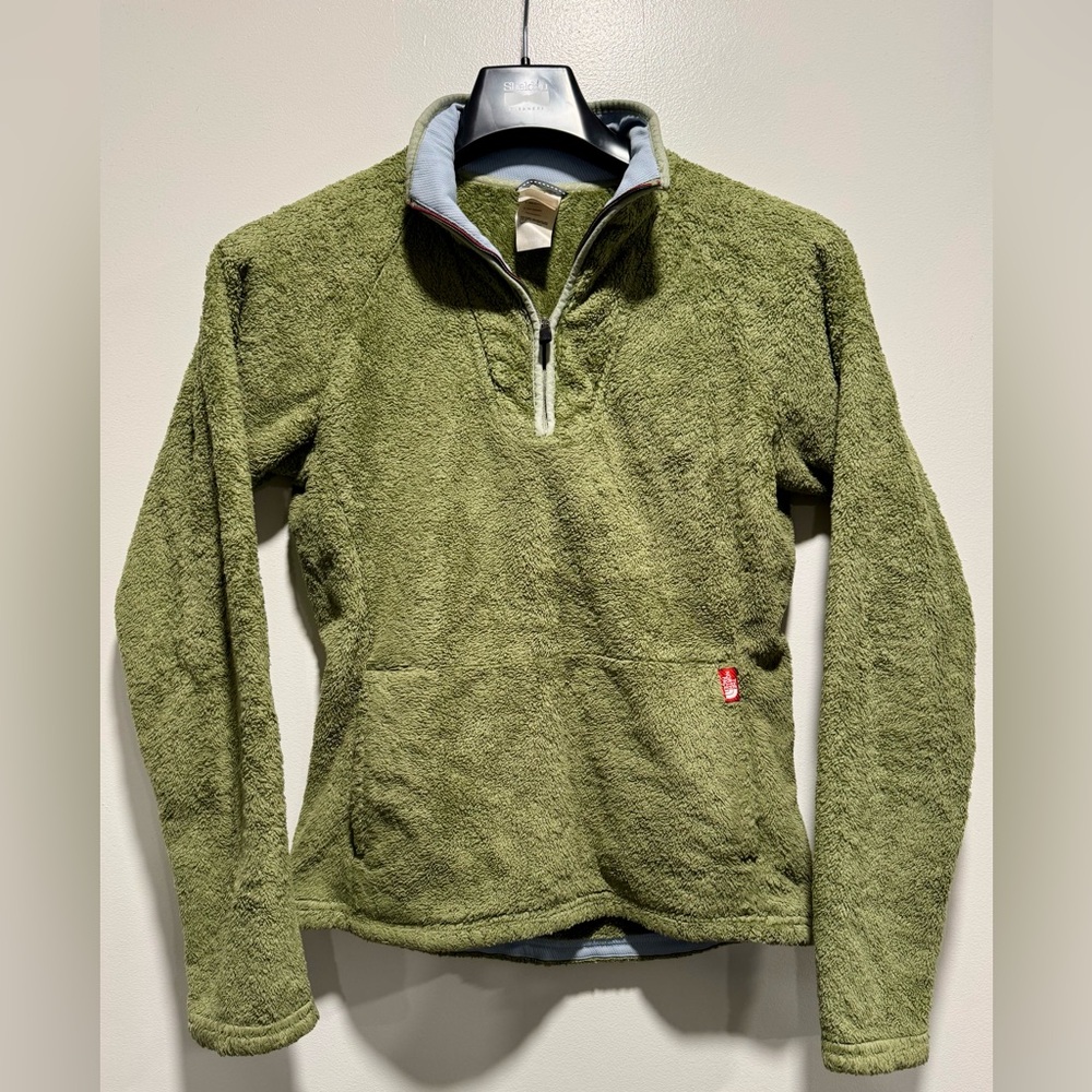 The North Face Green Women's 1/4 Zip Pullover
